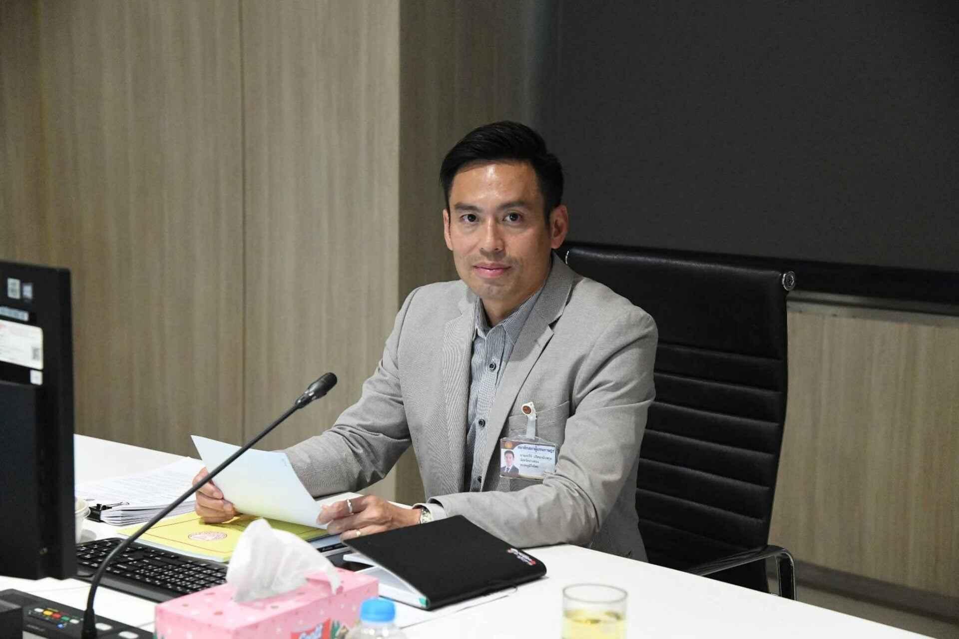 ปธ.วิปรัฐบาล ย้ำฝ่ายค้านยื่นซักฟอกเป็นสิทธิ์ มั่นใจรัฐมนตรีแจงได้ทุกประเด็น ย้ำสอบท้องถิ่นไม่เกี่ยวรัฐบาล