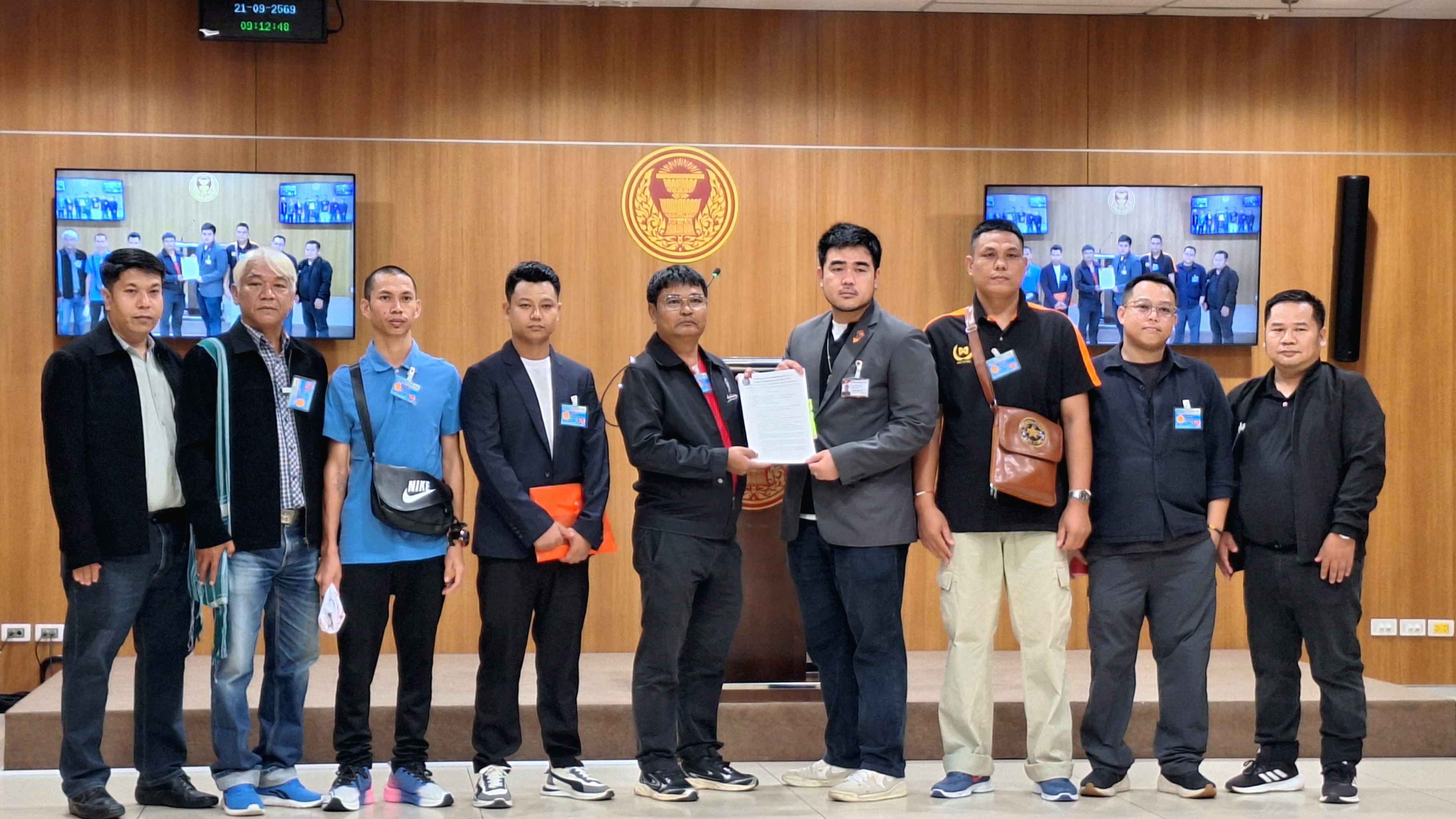 กมธ.การแรงงาน รับหนังสือลูกจ้างโรงงานแม่สอด ขอสอบกรณียังไม่มีคณะกรรมการลูกจ้าง