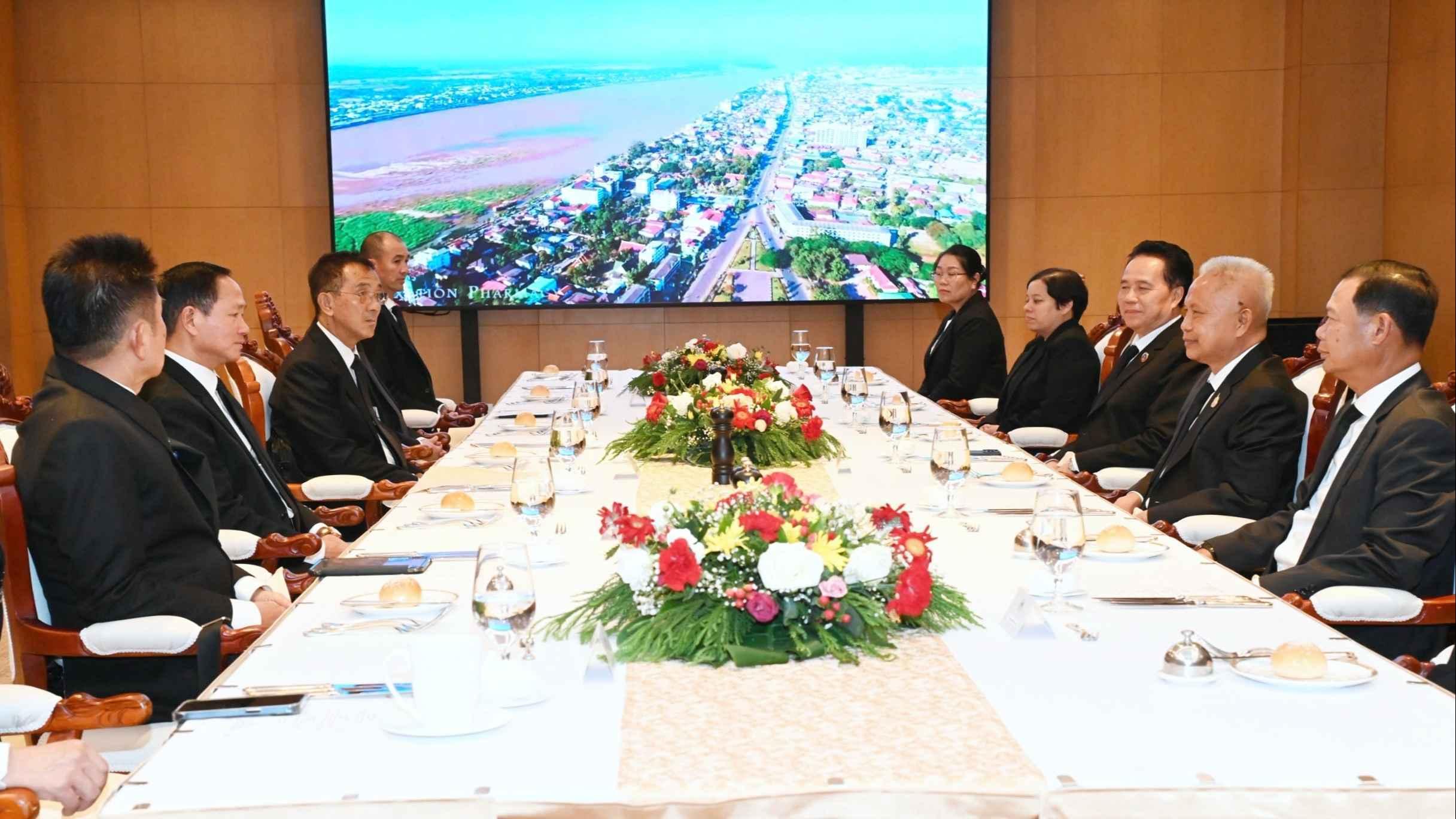 ประธานรัฐสภา บรรลุภารกิจการเยือน สปป.ลาว อย่างเป็นทางการ สานต่อมิตรภาพแน่นแฟ้น