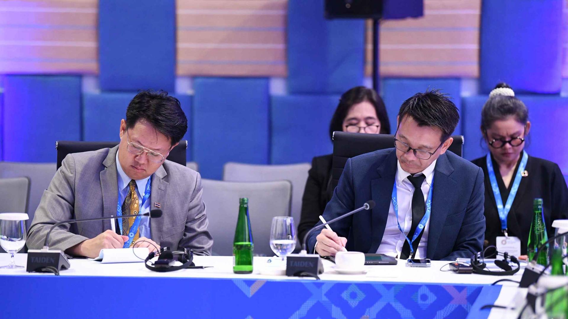 ผู้แทนรัฐสภาไทย ร่วมเสวนายุวสมาชิกรัฐสภากับ IMF - ธนาคารโลก แลกเปลี่ยนแนวทางส่งเสริมการจ้างงานเพื่อการพัฒนาที่ยั่งยืน