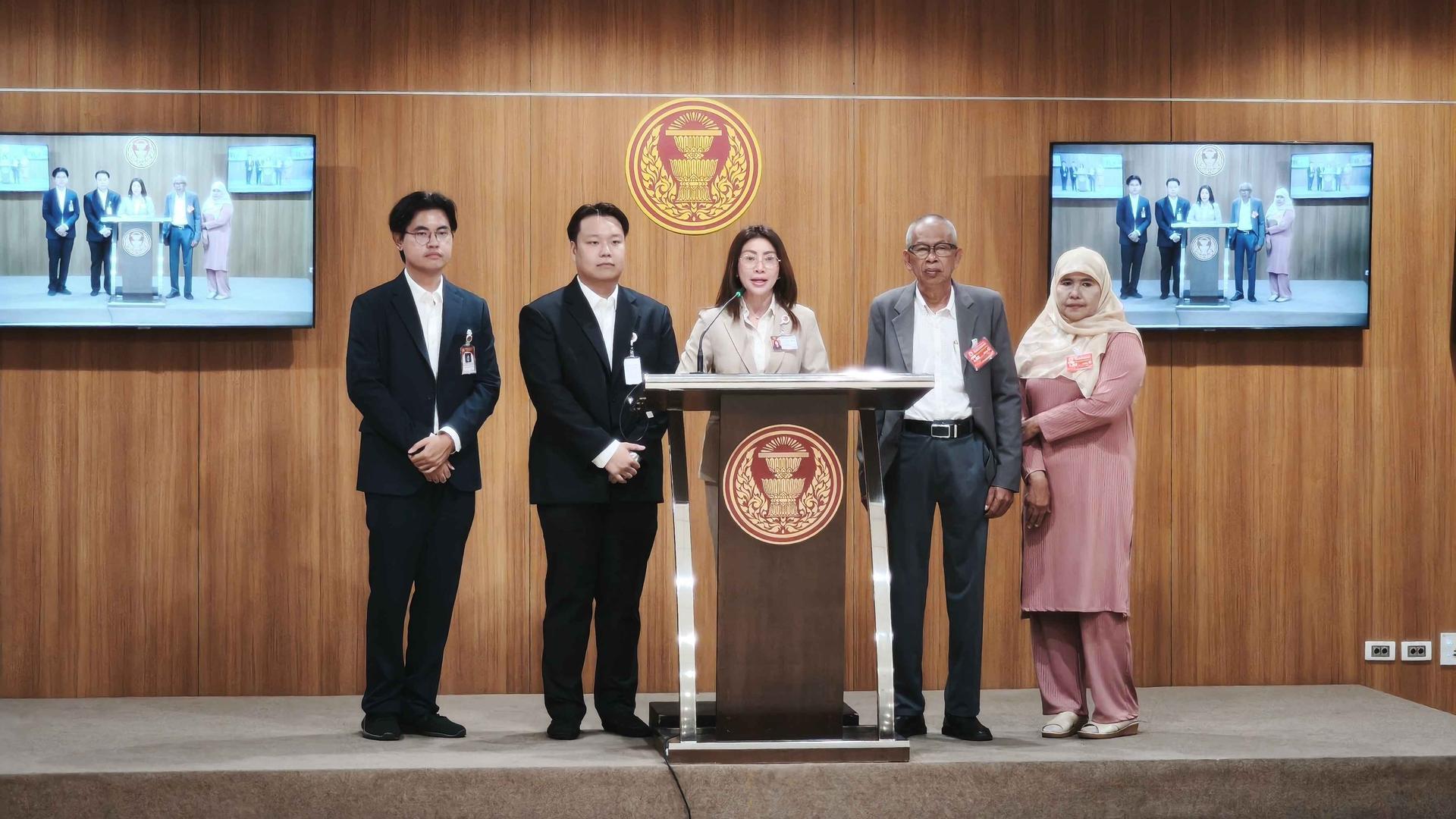 สส.แอนศิริ ปชน. ขอรัฐปลดล็อกเอกสารเยียวยาน้ำท่วมทุ่งครุ ใช้บัตรประชาชนใบเดียว พร้อมเร่งพักหนี้เกษตรกร